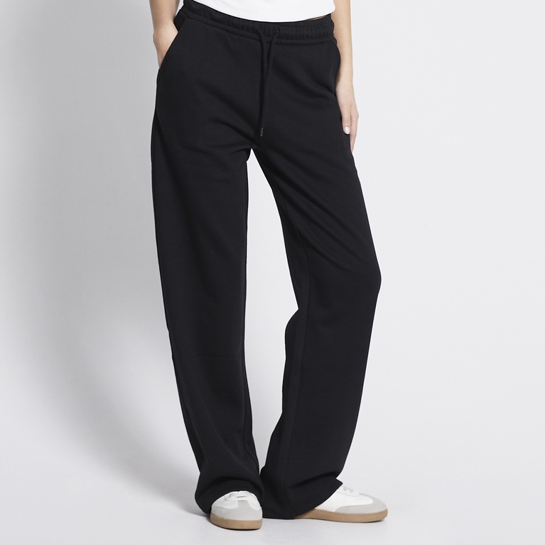 Basic straight sweatpants "Vera" Black
